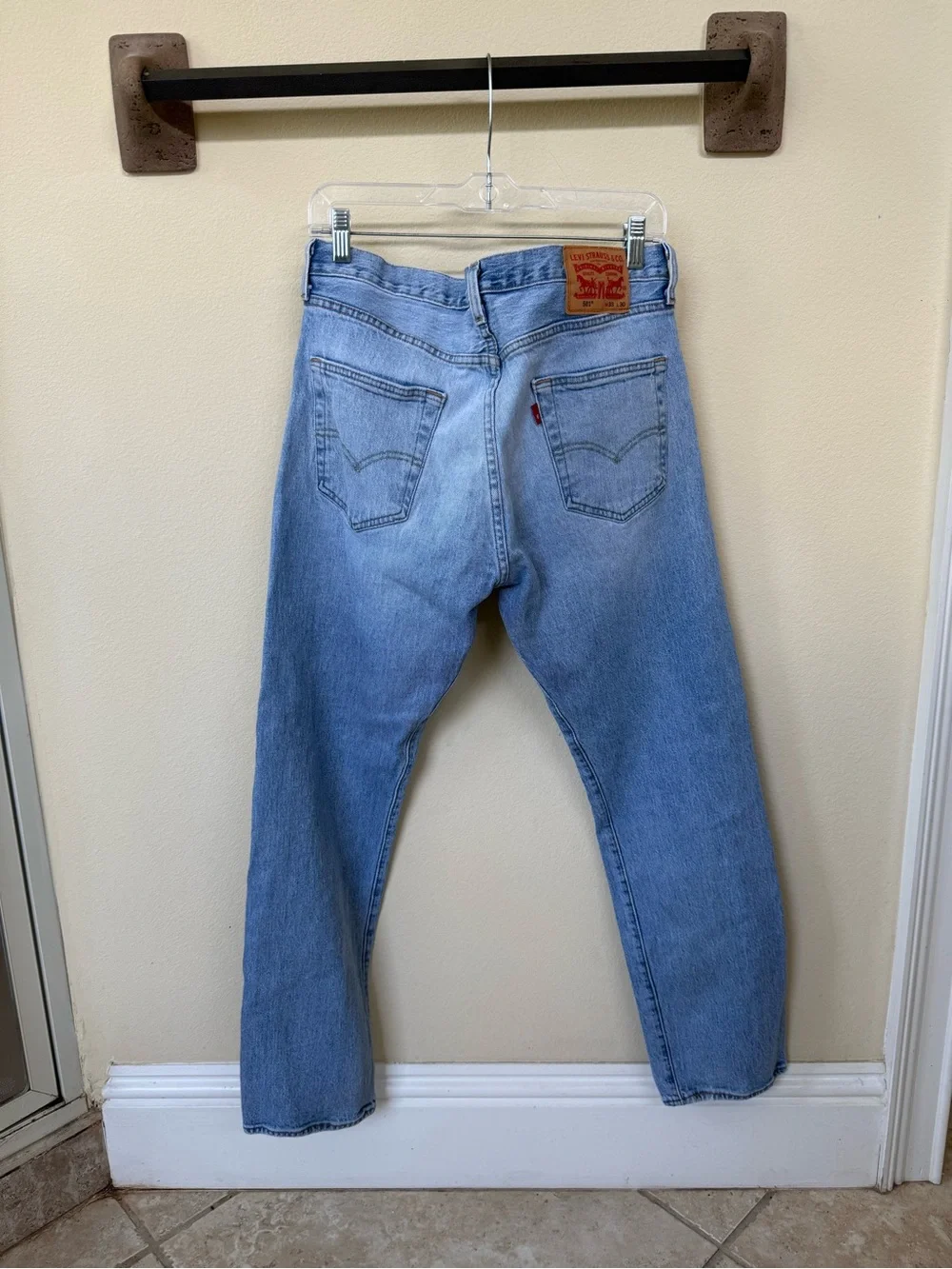 Y2K men’s Levi’s 501 rivetted button fly jeans